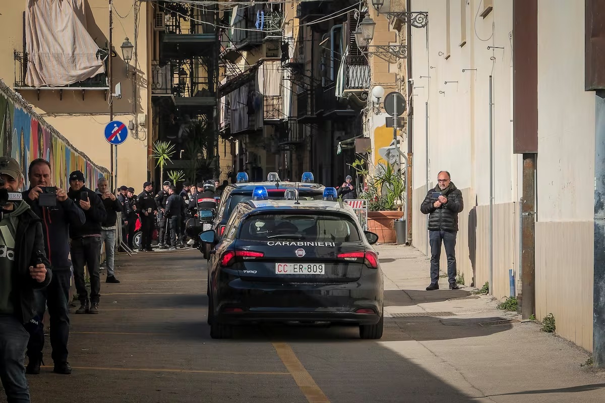 Cosa Nostra: La Policía italiana detiene a 150 integrantes de la mafia siciliana